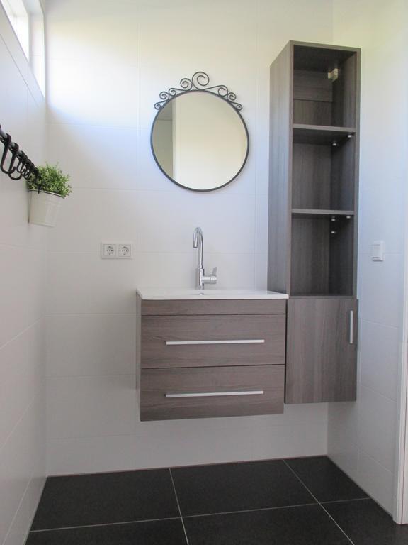 Klein Zeeduin Appartement Vrouwenpolder Buitenkant foto