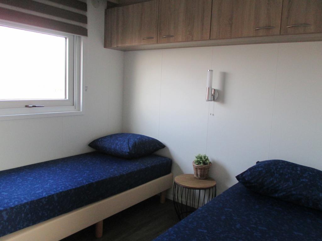 Klein Zeeduin Appartement Vrouwenpolder Buitenkant foto
